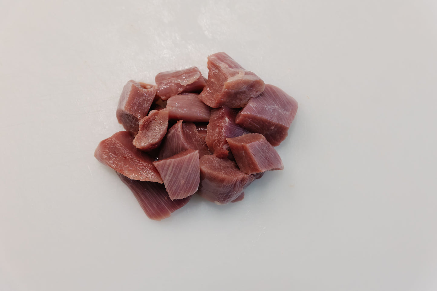 Putengulasch, ohne Haut, Familienpaket, 1kg